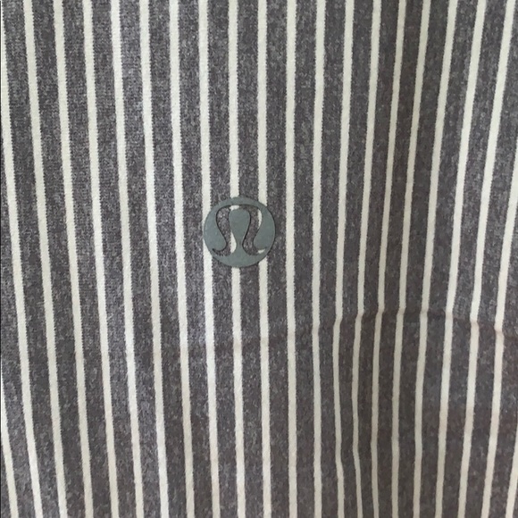 Lululemon tank - Picture 3 of 3
